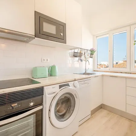 Guestready - A Charming Near Alvalade * Lisbona